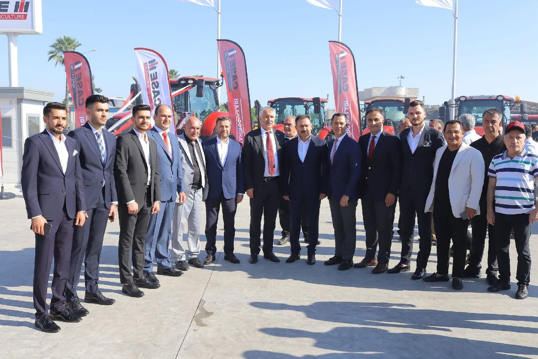 CASE IH Adana Zahiroğulları Bayisi TürkTraktör Üst Yönetiminin Katılımıyla Açıldı
