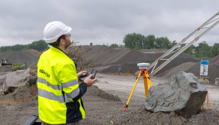 Komatsu Edge 2